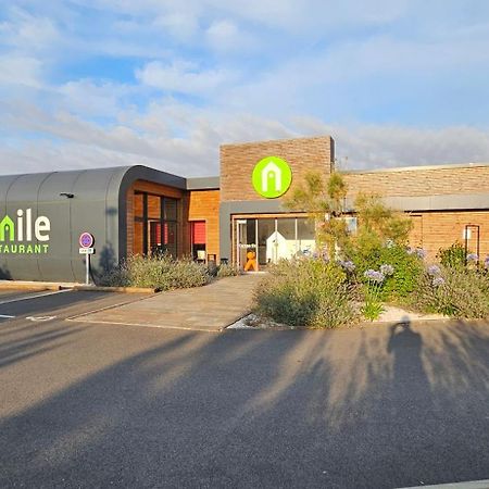 Campanile Chartres Hotell Eksteriør bilde