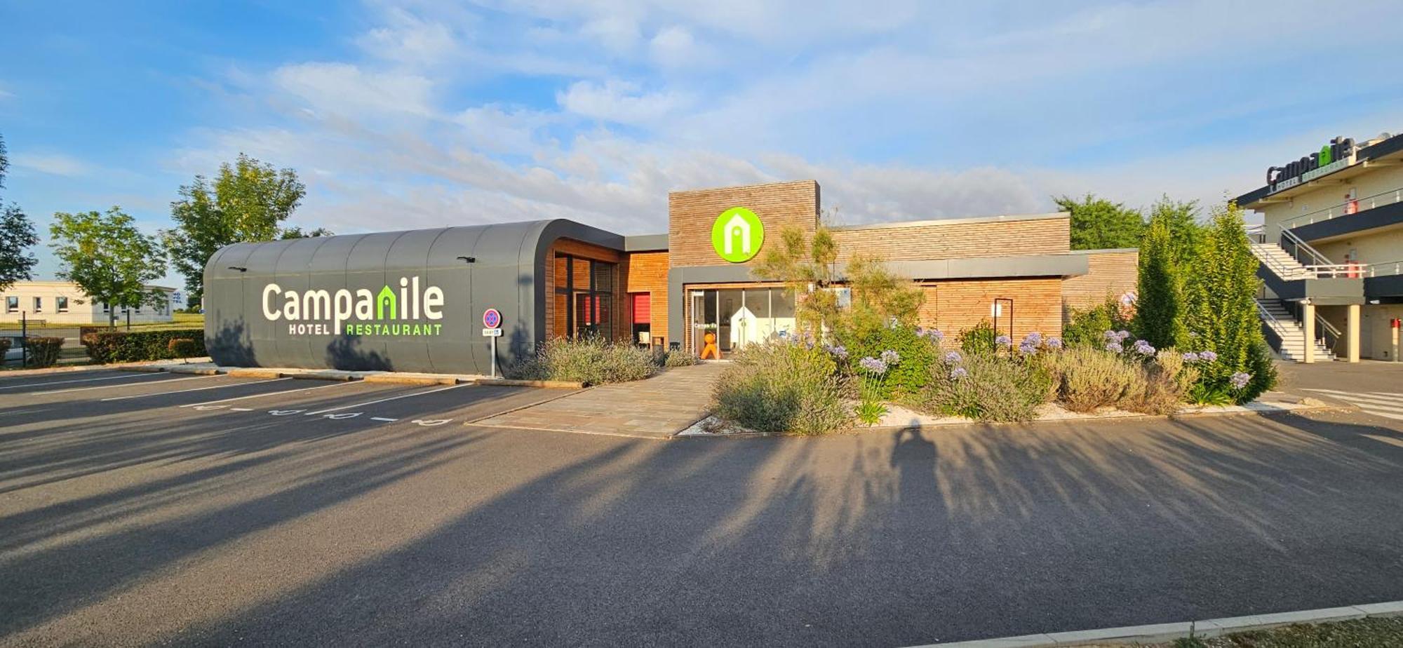 Campanile Chartres Hotell Eksteriør bilde